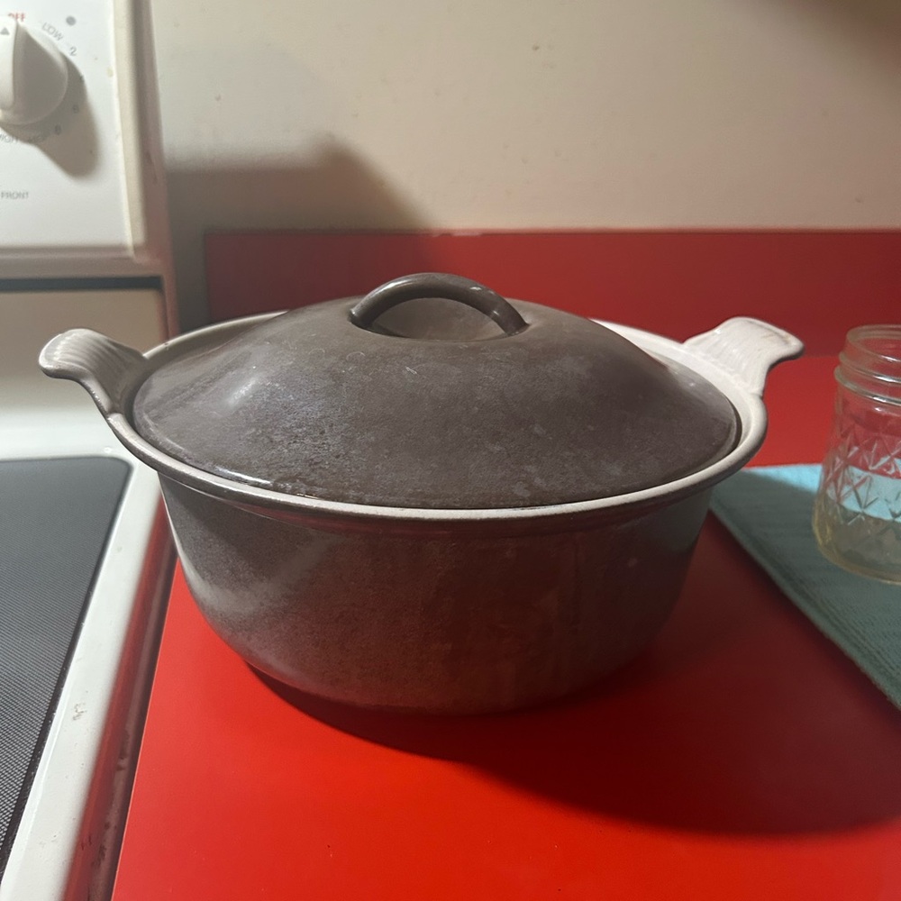 Charcoal Cousances Cast Iron Dutch Oven (24cm) – Made in France